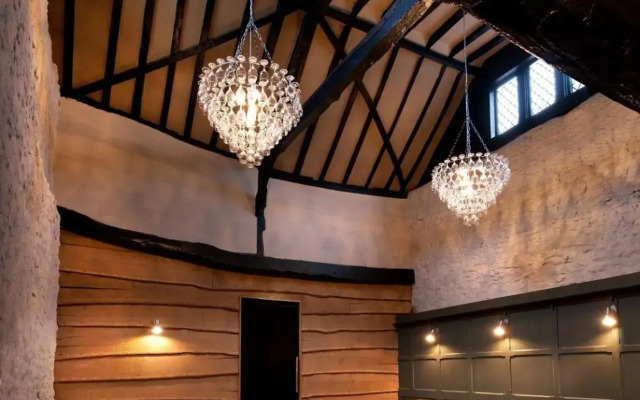The Crown & Thistle
