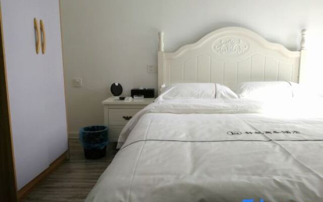 YunLing Business Hotel