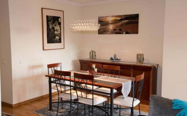 Zizis Place