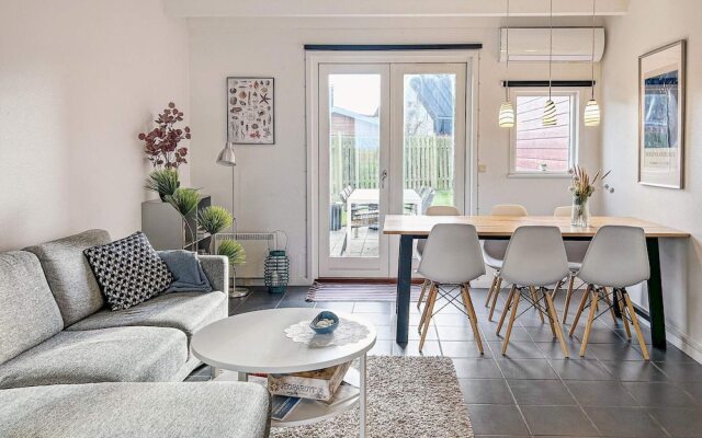 6 Person Holiday Home in Hadsund