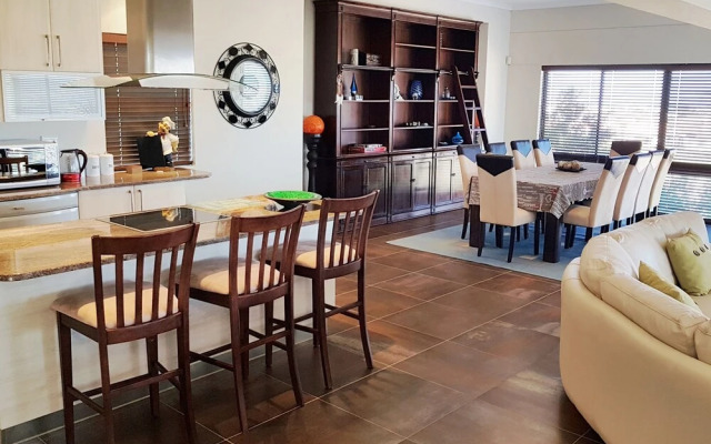 Bayview 8 Sleeper Langebaan