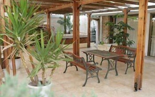 Zina Hotel Apartments
