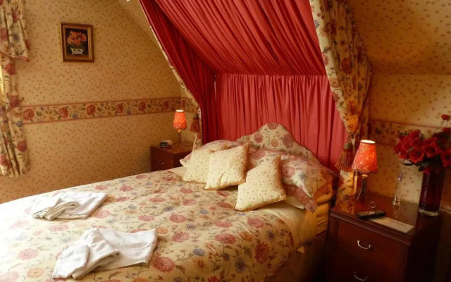 Mil-Mar Guest House