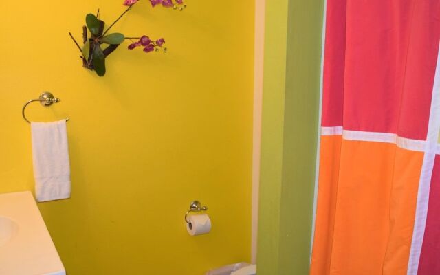 Pinkadot - Four Bedroom Home