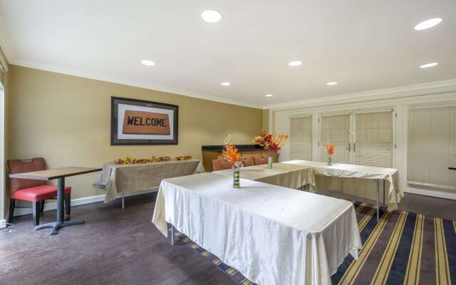 Extended Stay America Suites Seattle Everett Silverlake