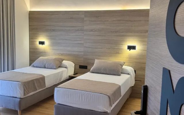 Miramar Suites