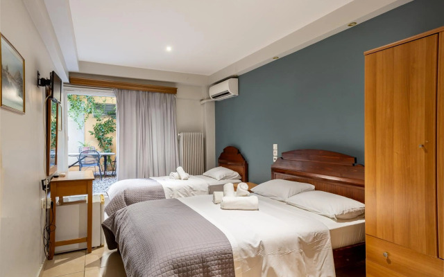 Byron Hotel