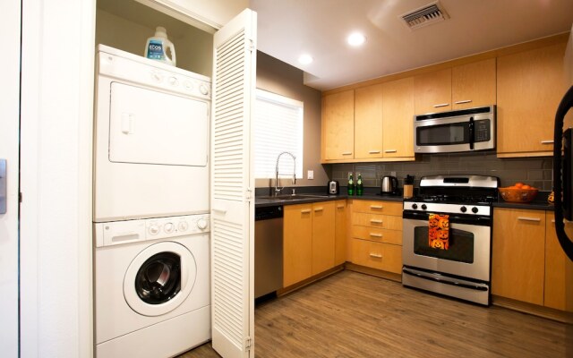 Waterfront Suites At Marina Del Rey