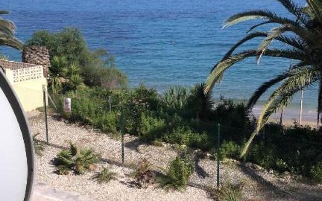 Apartamento con vistas al mar segunda línea Villajoyosa