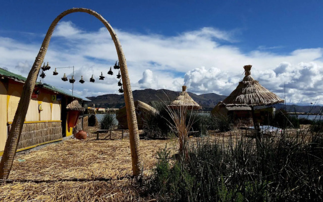 Islas Uros Lodge