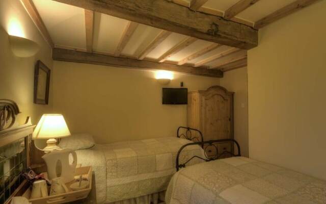 Riverside Bed & Breakfast