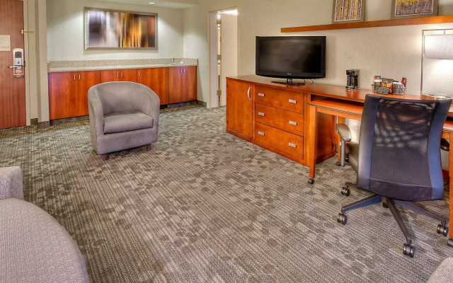 Courtyard by Marriott Burlington