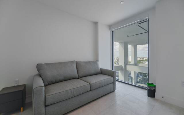 Prime location Luxury Condo at brickell