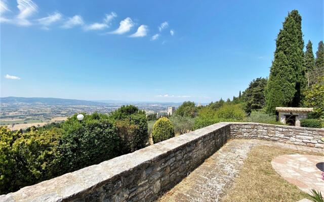 Holiday Home in Assisi With Garden Views