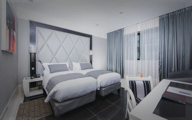 Krystal Palace Douala