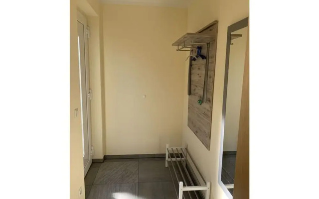 Just Before the Cape, Holiday Home B