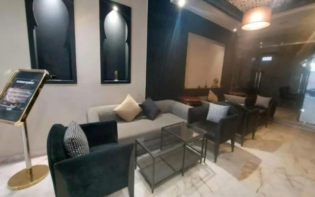 Cadé Hotel