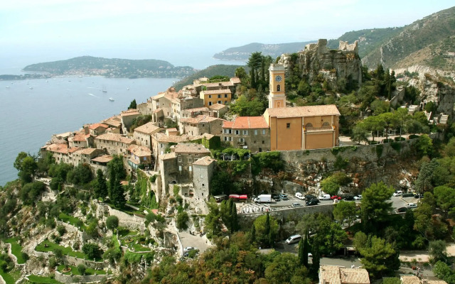 Chateau Eza