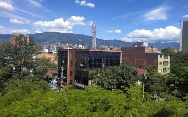 Apartahotel Montes sede de la Av 70