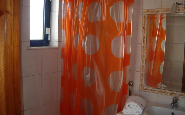 Philippos Studios & Apartments