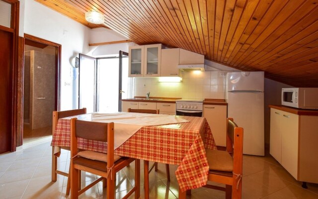 Apartments Valentić 1218