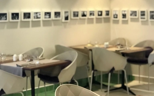 M Suite Hotel