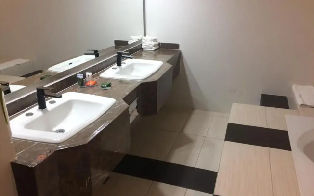 Radisson Hotel & Convention Center Toluca