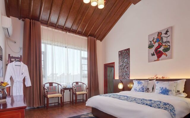 Floral Hotel Dali Yixin Yard