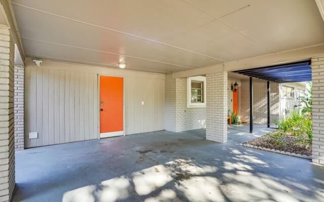 Modern Lakeland Vacation Rental: Patio & BBQ Grill