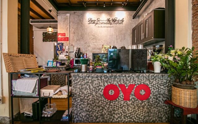 Sleep Soundly Hostel - Adults Only