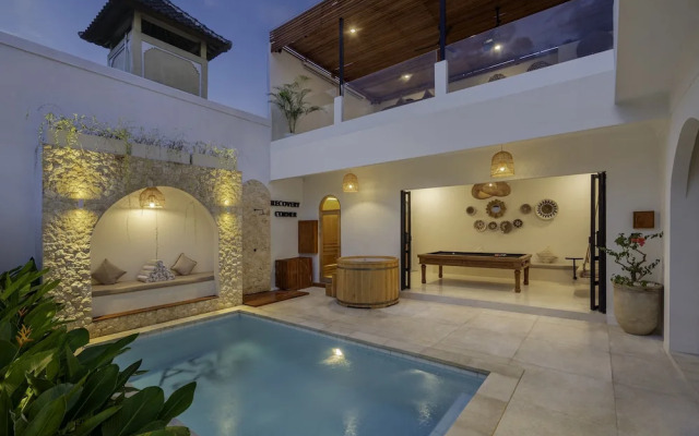 Casa Amor by GORO