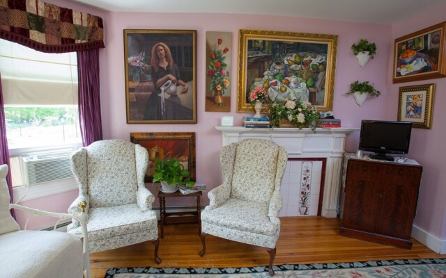Fairlawn Inn