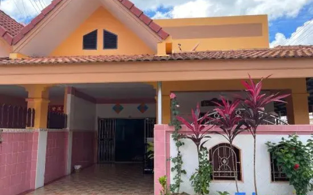 Inner Homestay Betong