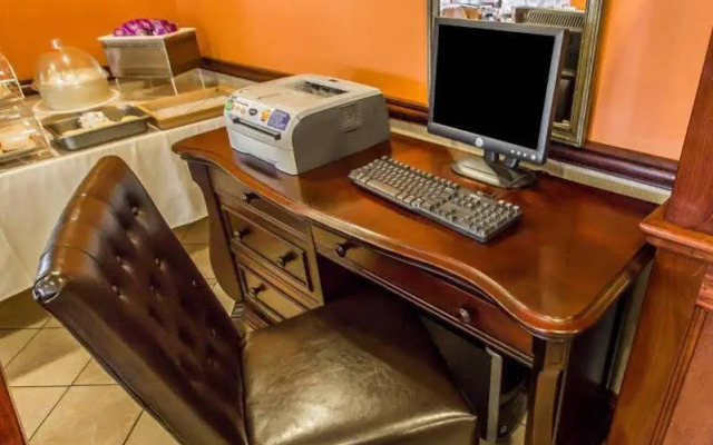 Quality Inn & Suites