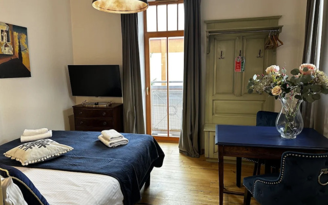 Dali ApartHotel