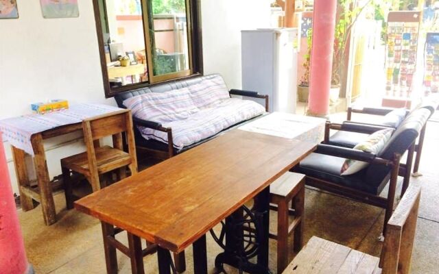 Sister House Chiang Mai - Adults Only