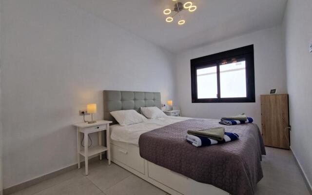 Lo Pagan Holiday House