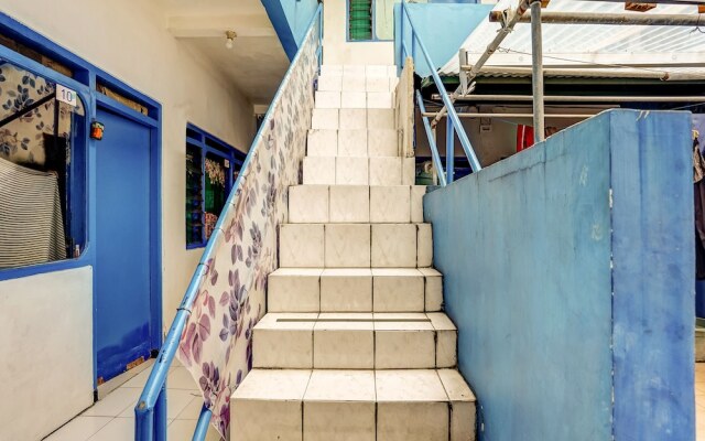 OYO Life 90523 Homestay Jenggolo