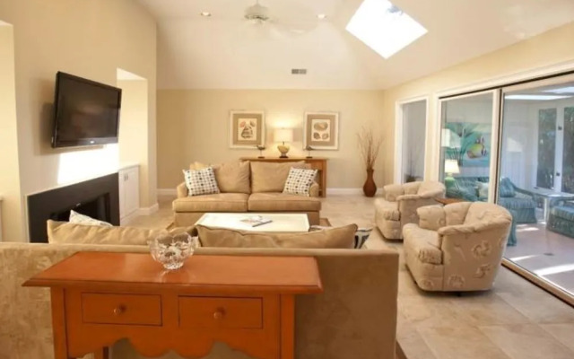 Sandhill Crane 16 by RedAwning