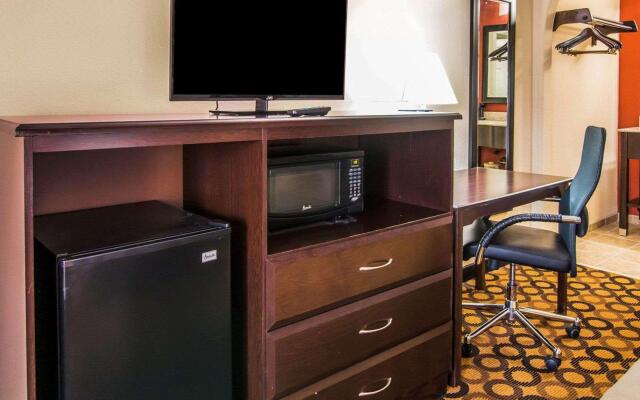 Econo Lodge Richmond Hill