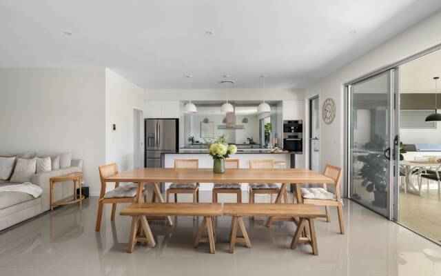 Luxe Family Entertainer on Canal  Private Pool