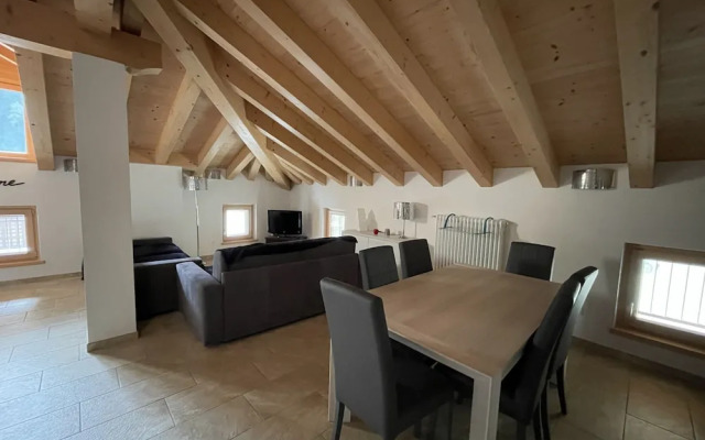 061 Bilocale Mansarda Carisolo