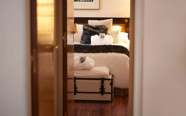 Argenta Tower Hotel & Suites