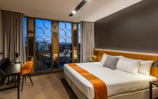 Vibe Hotel Canberra