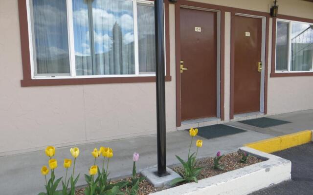 Bristlecone Motel