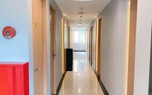 Studio One Thamrin Hotel