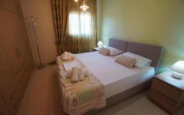 Eleni's Holiday Home