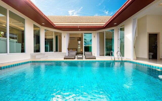 Luxury Pool Villa A14