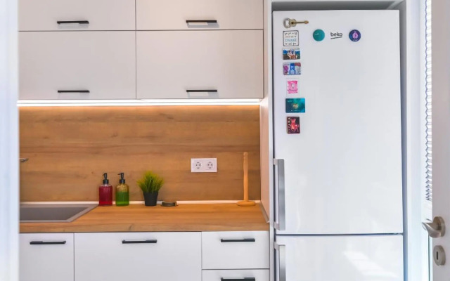 - The Blue Apartment - 1BD with Artistic Interior Design