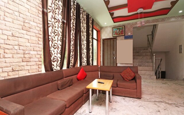 Hotel Lakshya Palace by OYO Rooms